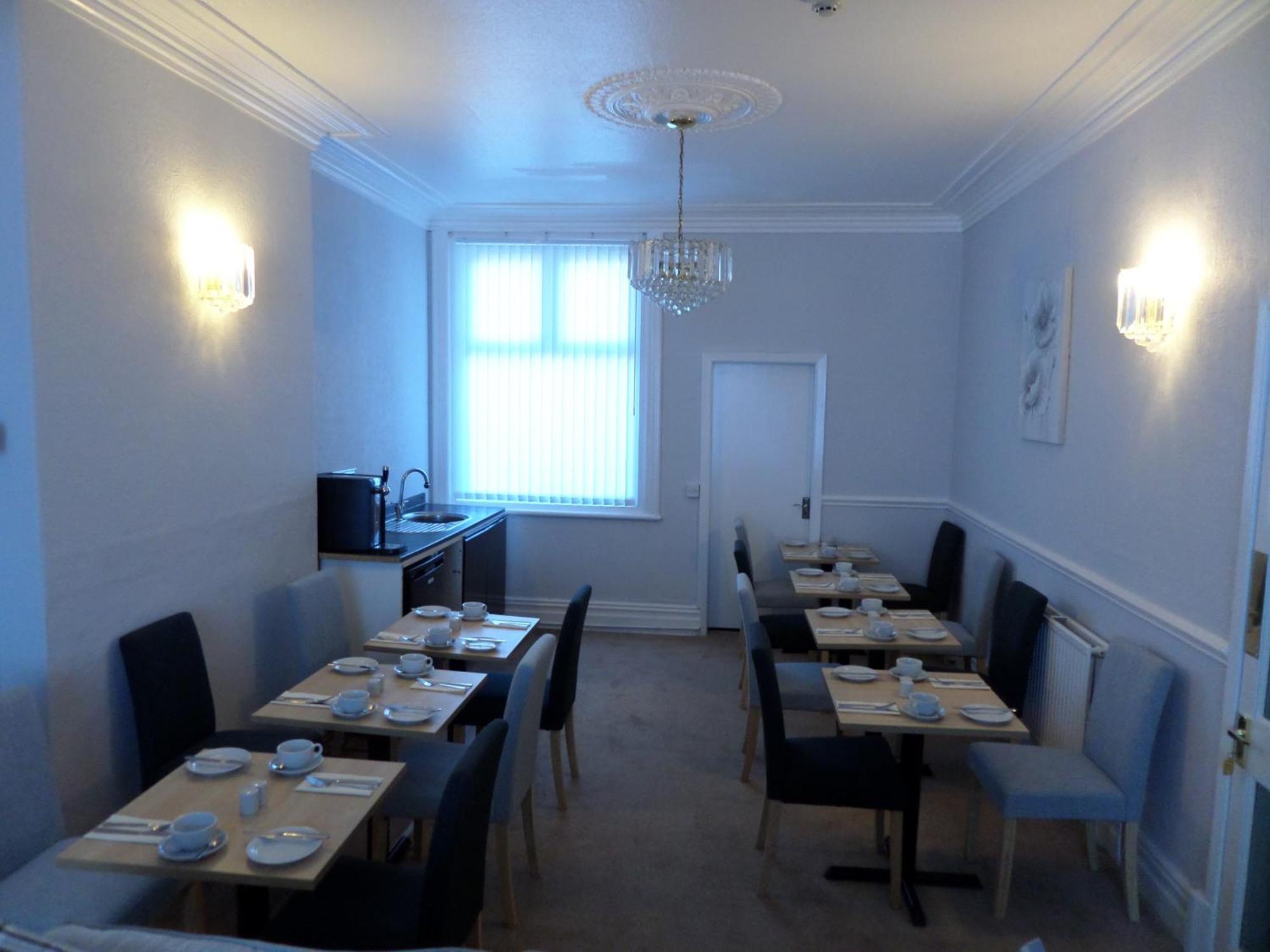 Nathans Guest House Blackpool Exterior photo